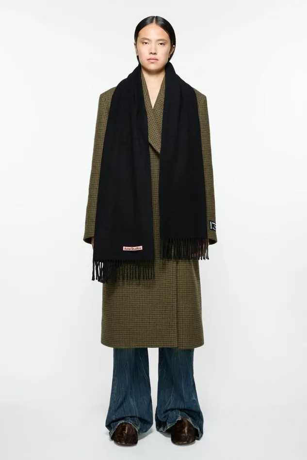 Acne Studios Cashmere Fringe Scarf 8211 Narrow Black Women Scarves Acne Studios Cashmere Fringe Scarf 8211 Narrow Black Women Scarves