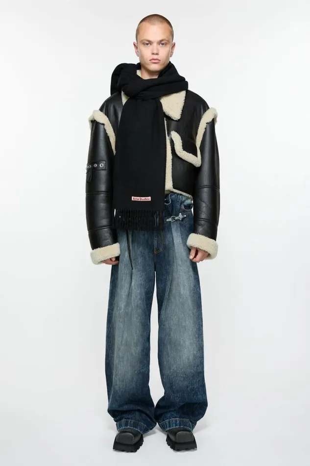 Acne Studios Cashmere Fringe Scarf 8211 Narrow Black Women Scarves Acne Studios Cashmere Fringe Scarf 8211 Narrow Black Women Scarves