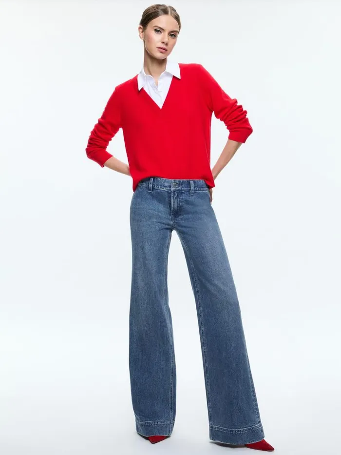 Alice Olivia DENBY WOVEN COLLAR V NECK PULLOVER Bright Rubywhite Women Sweaters