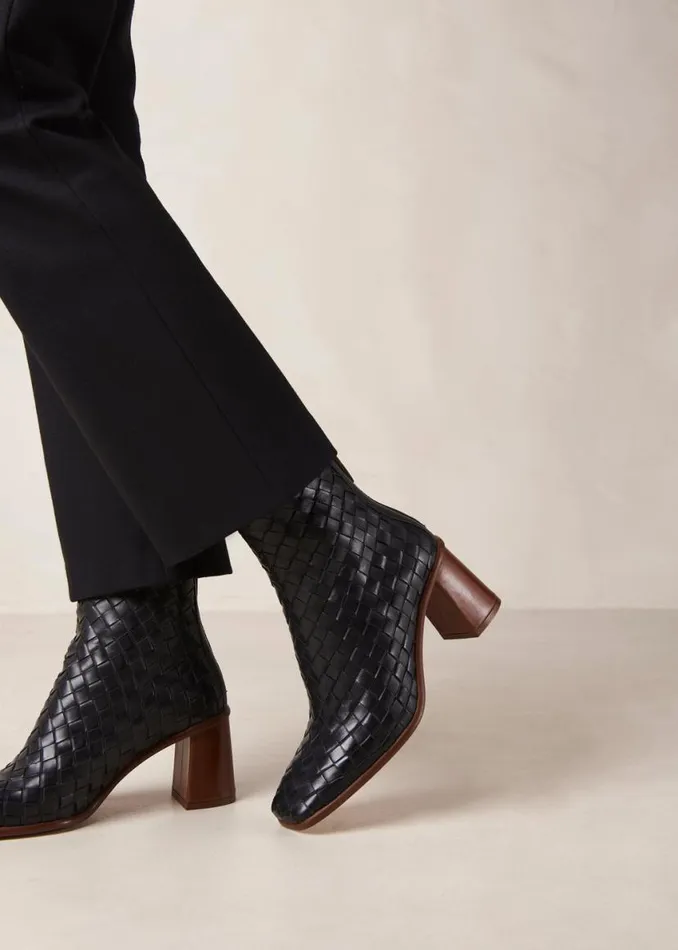 Boots Women ALOHAS West Braided Black Leather Ankle Boots