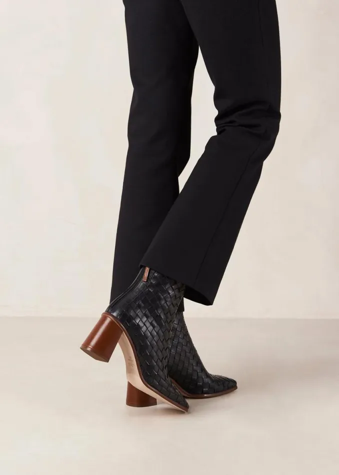 Boots Women ALOHAS West Braided Black Leather Ankle Boots