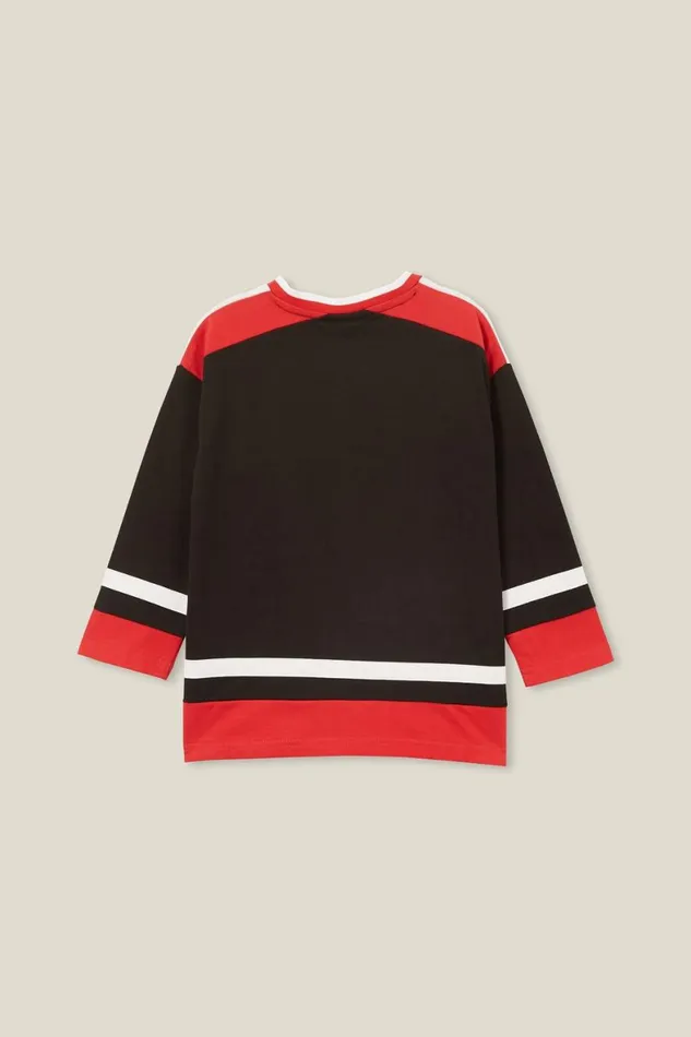 Boys 214 Tops and TShirts Cotton On License Oversized Long Sleeve Tee Lcn Nba Blackchicago Bulls Colour Block