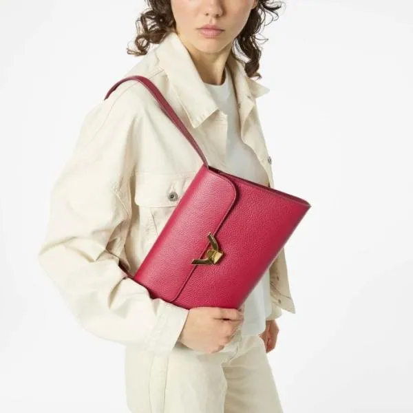 Coccinelle Dew Medium Sangria Women Coccinelle Shoulder Bags Coccinelle Dew Medium Sangria Women Coccinelle Shoulder Bags