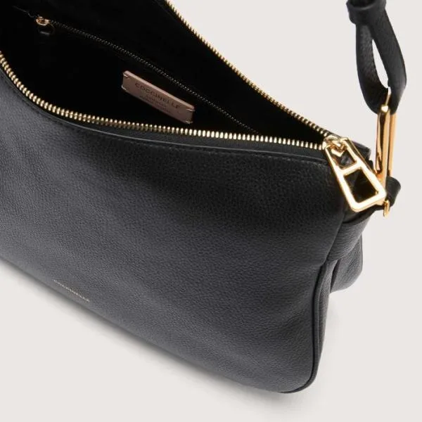 Coccinelle Magie Soft Medium Noir Women Coccinelle Shoulder Bags Coccinelle Magie Soft Medium Noir Women Coccinelle Shoulder Bags