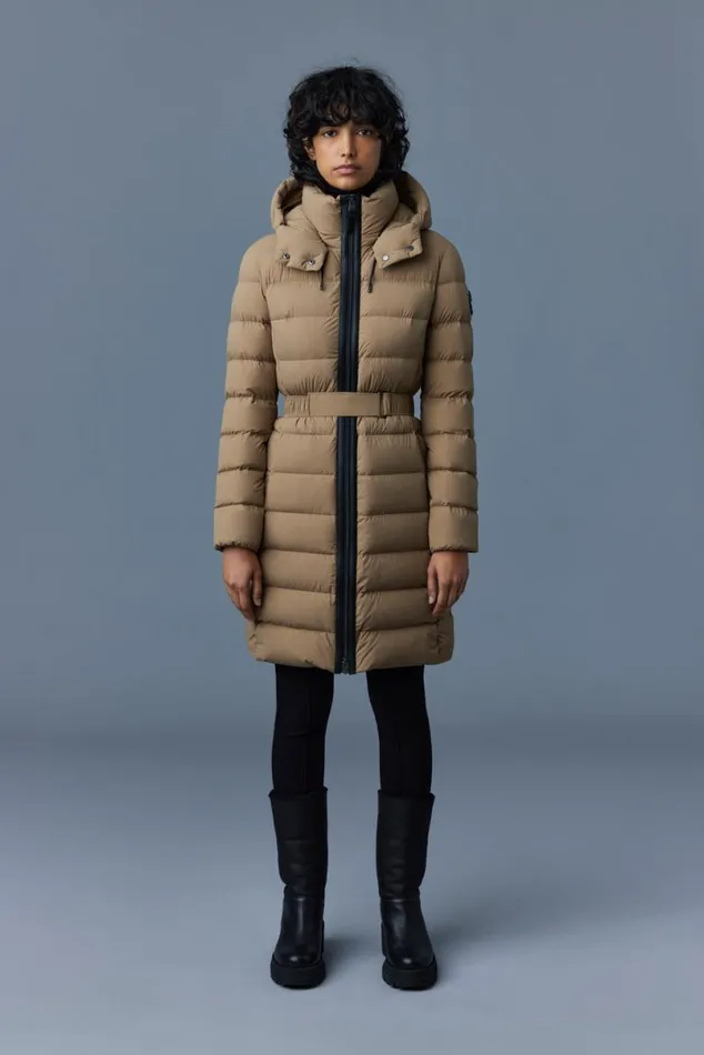 Downs and Jackets Women Mackage ASHLEY Stretch Light Down With Removable Hood Cream