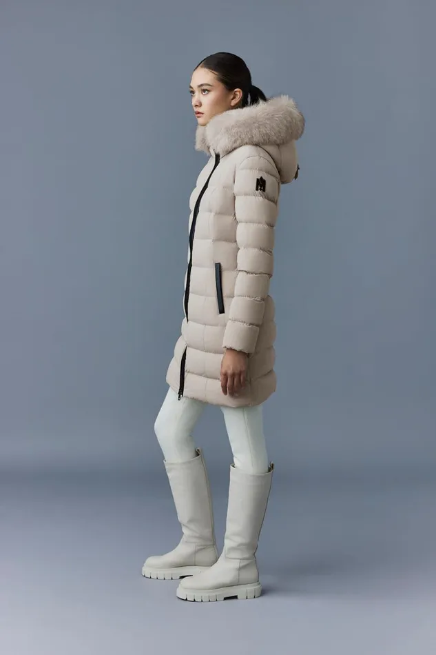 Downs and Jackets Women Mackage CALLA Agile360 Stretch Light Down Coat With Blue Fox Fur Collar Trench