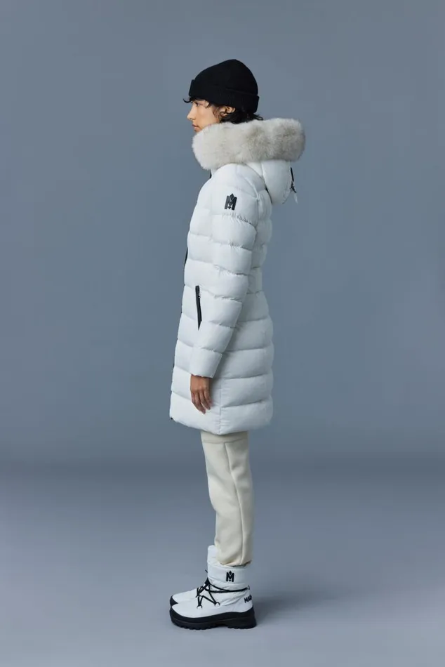 Downs and Jackets Women Mackage CALLA Agile360 Stretch Light Down Coat With Blue Fox Fur Collar Trench