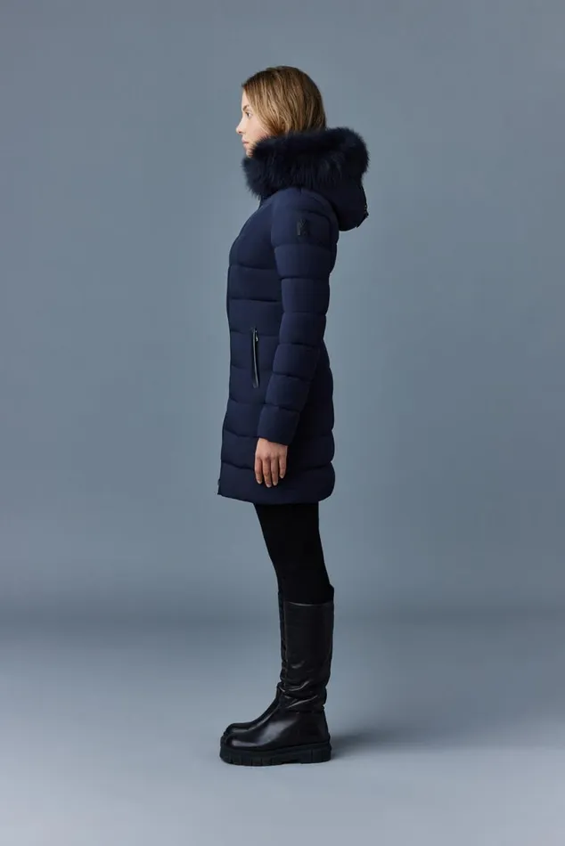 Downs and Jackets Women Mackage CALLA Agile360 Stretch Light Down Coat With Blue Fox Fur Collar Trench