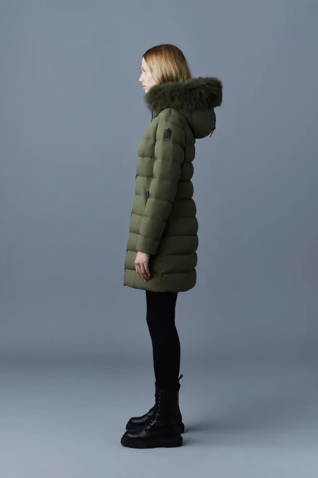 Downs and Jackets Women Mackage CALLA Agile360 Stretch Light Down Coat With Blue Fox Fur Collar Trench