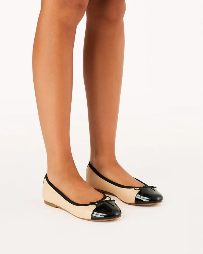 Flats Billini Ballet Flats CARDEN NOUGATBLACK PATENT