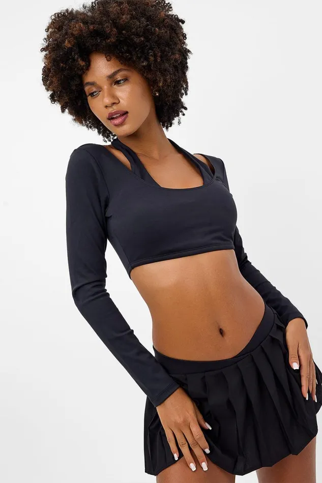 Frankies Bikinis Active Women Speedy Long Sleeve Crop Top Black
