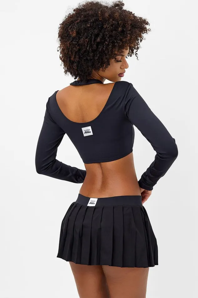 Frankies Bikinis Active Women Speedy Long Sleeve Crop Top Black