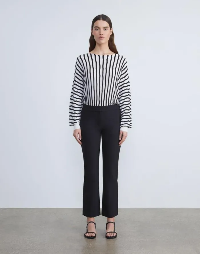 Lafayette 148 New York Acclaimed Stretch Manhattan Slim Flared Pant Black Ready To Wear Pants and Shorts