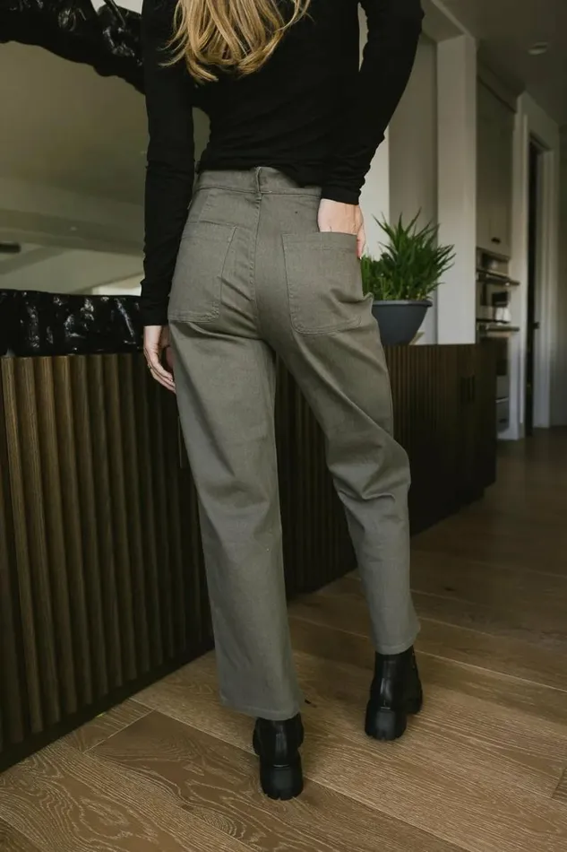 Magnolia Straight Leg Pants In Grey Grey Women Bohme Pants