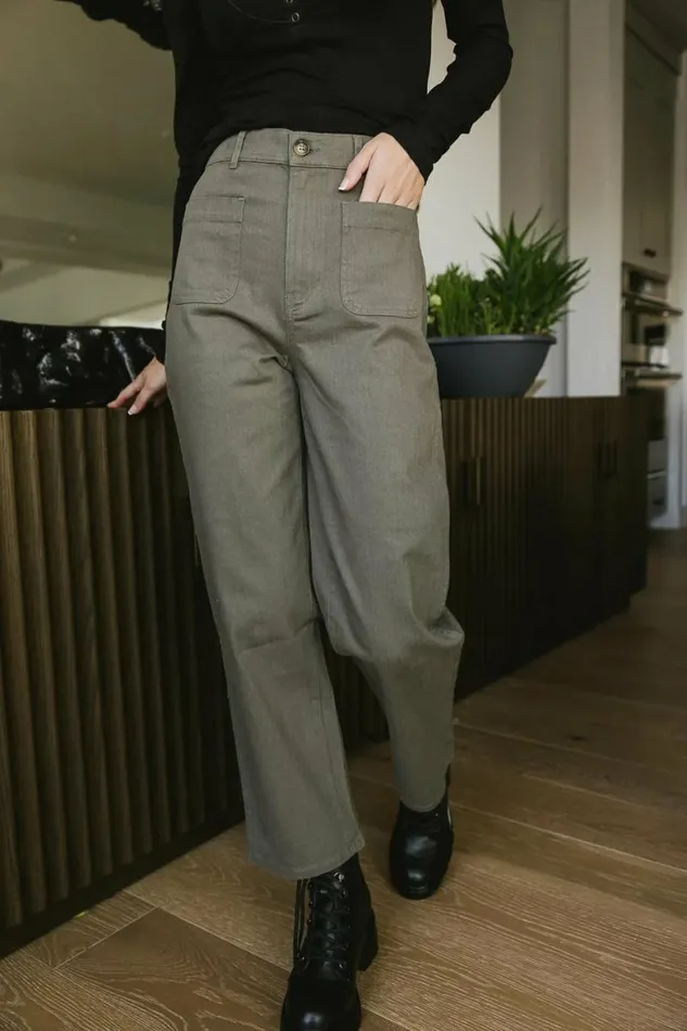 Magnolia Straight Leg Pants In Grey Grey Women Bohme Pants