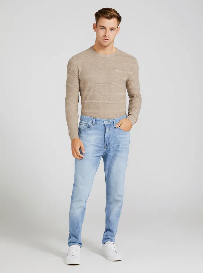 Men Denim GUESS Eco Midrise James Relaxed Tapered Denim Jeans In Thami Wash Men Denim GUESS Eco Midrise James Relaxed Tapered Denim Jeans In Thami Wash