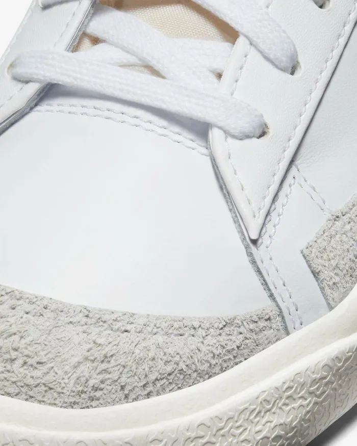 Men Nike Lifestyle Blazer Low 03977 Vintage Whitesailblack