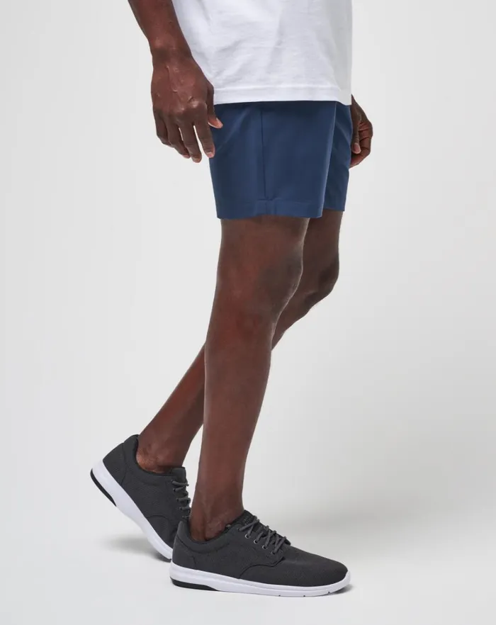 Men Shorts TravisMathew TECH CHINO SHORT 8IN Dress Blues
