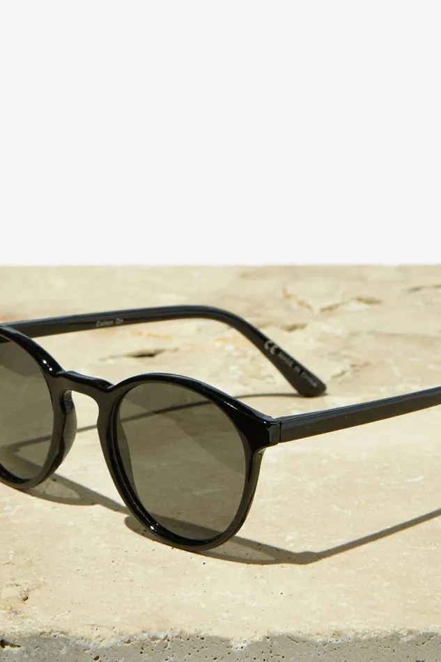 Men Sunglasses Cotton On Lorne Polarized Sunglasses Black Glosssmoke