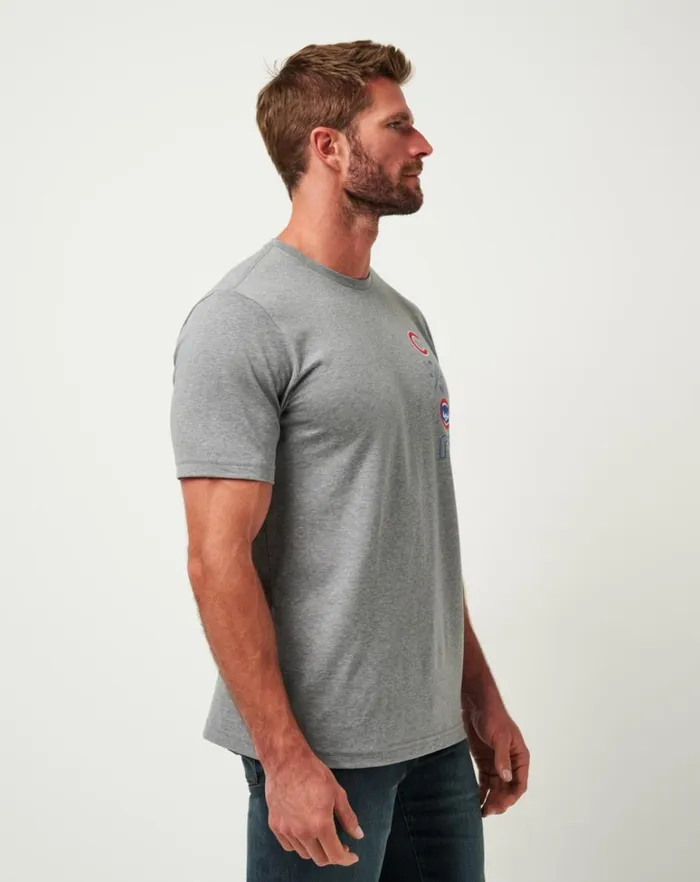Men Tees TravisMathew CHICAGO CUBS SUNSET SLAM TEE Heather Grey Men Tees TravisMathew CHICAGO CUBS SUNSET SLAM TEE Heather Grey