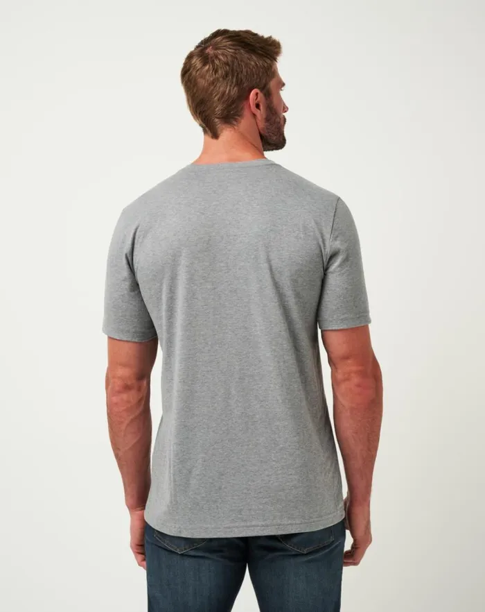 Men Tees TravisMathew CHICAGO CUBS SUNSET SLAM TEE Heather Grey Men Tees TravisMathew CHICAGO CUBS SUNSET SLAM TEE Heather Grey