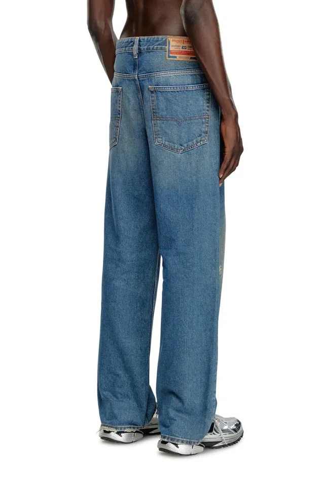 MenWomen Diesel Jeans Relaxed Jeans 2001 DMacro 09J79 Medium Blue