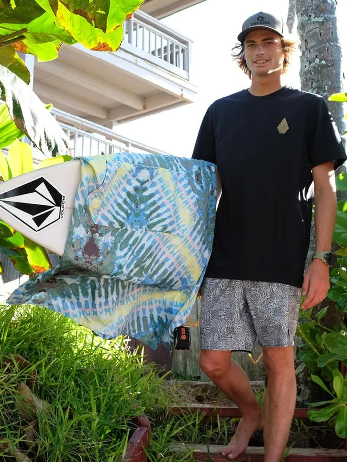 MensKids Accessories Volcom X Matador Packable Beach Towel 8211 Tie Dye