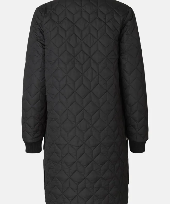 Padded Quilt Coat 8211 Black Outerwear Ilse Jacobsen All Jackets And Coats
