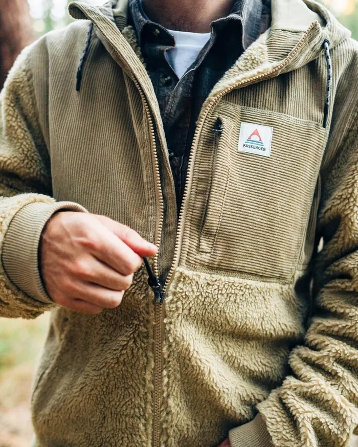 Passenger Clothing Adventure Recycled DeepPile Sherpa Fleece Biscuit Men Fleece