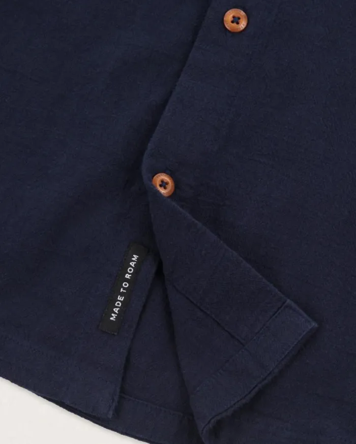 Passenger Clothing Chill Textured Short Sleeve Shirt Deep Navy Men Shirts