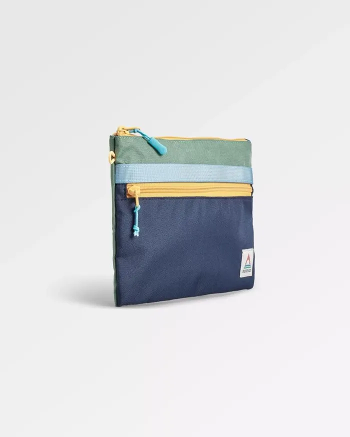 Passenger Clothing Essentials Recycled Pouch Greenbluenavy WomenMen Backpacks and Bags