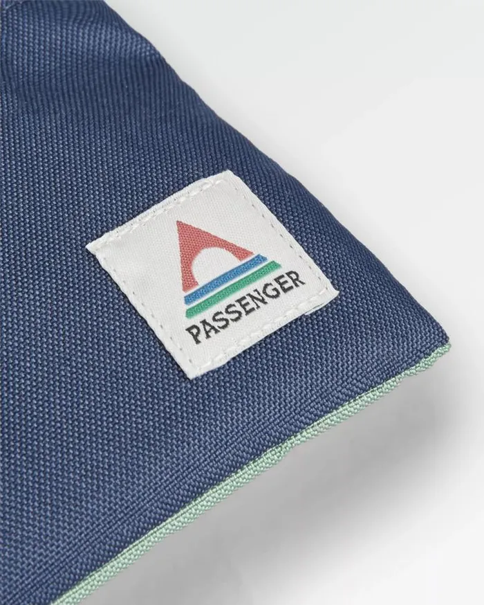 Passenger Clothing Essentials Recycled Pouch Greenbluenavy WomenMen Backpacks and Bags