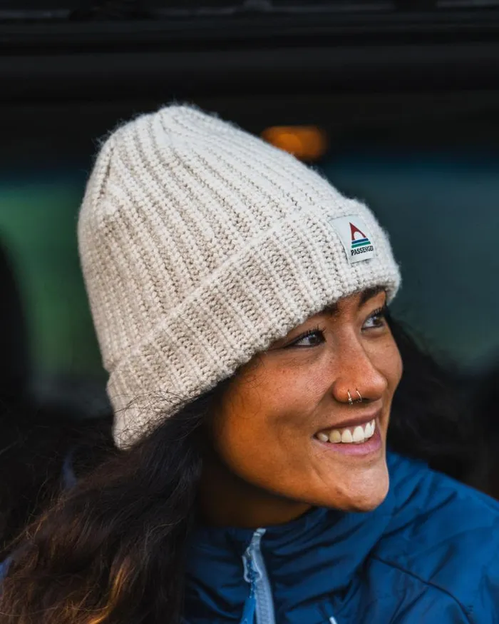 Passenger Clothing Redwood Fleece Lined Recycled Beanie Vintage White WomenMen Beanies