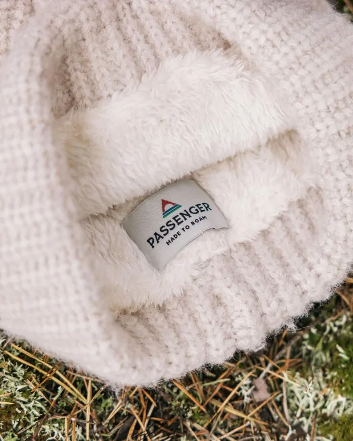 Passenger Clothing Redwood Fleece Lined Recycled Beanie Vintage White WomenMen Beanies