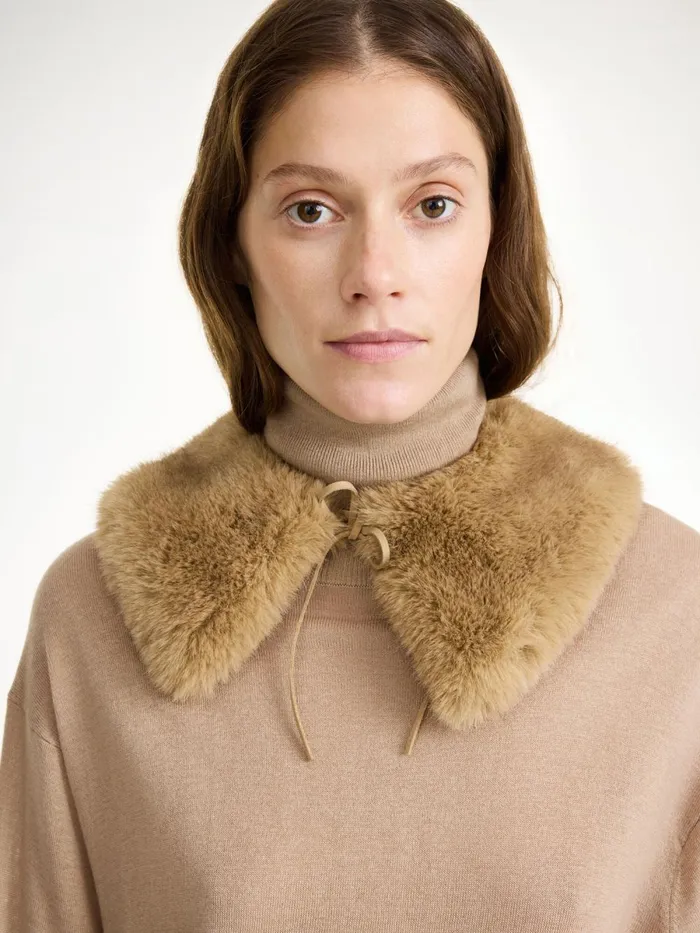 Scarves Women By Malene Birger Cowie Faux Fur Collar Tannin Scarves Women By Malene Birger Cowie Faux Fur Collar Tannin