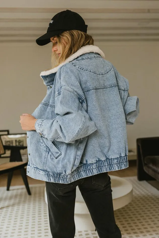 Sherpa Collar Denim Jacket Light Wash Women Bohme Outerwear