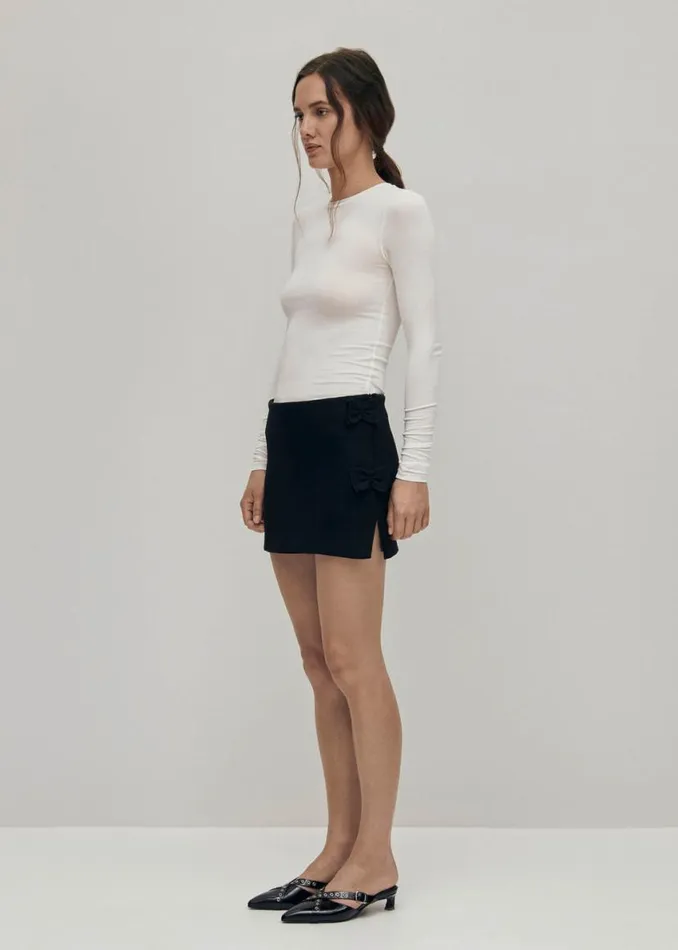 Skirts Women ALOHAS Minzi Black Skirt