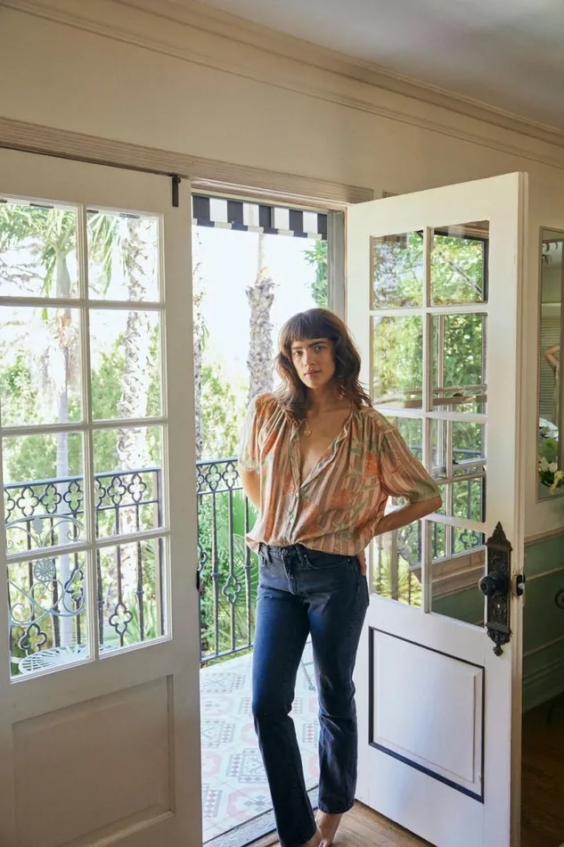 Tops Shop Natalie Martin VIOLET TOP Chamomile Apricot