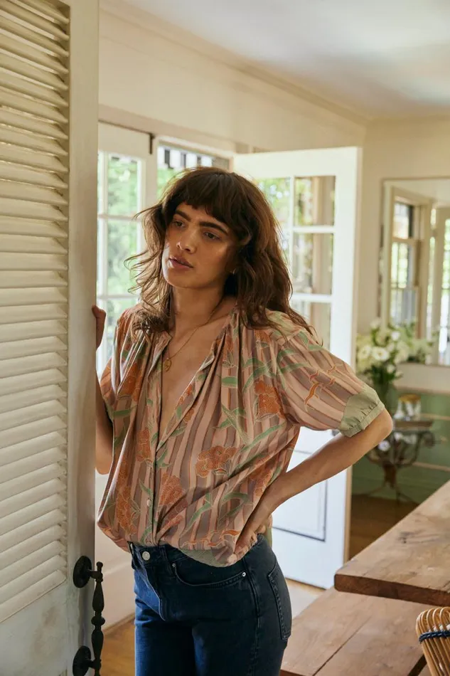 Tops Shop Natalie Martin VIOLET TOP Chamomile Apricot
