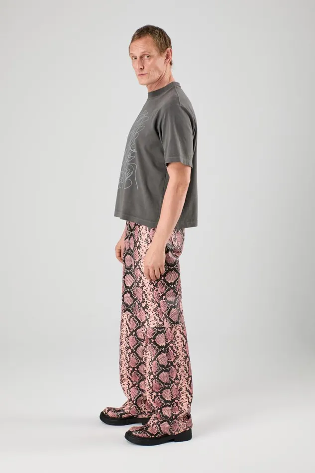 TrousersandShorts Men Camper Leather Trousers Pink Snake Leather Trousers TrousersandShorts Men Camper Leather Trousers Pink Snake Leather Trousers