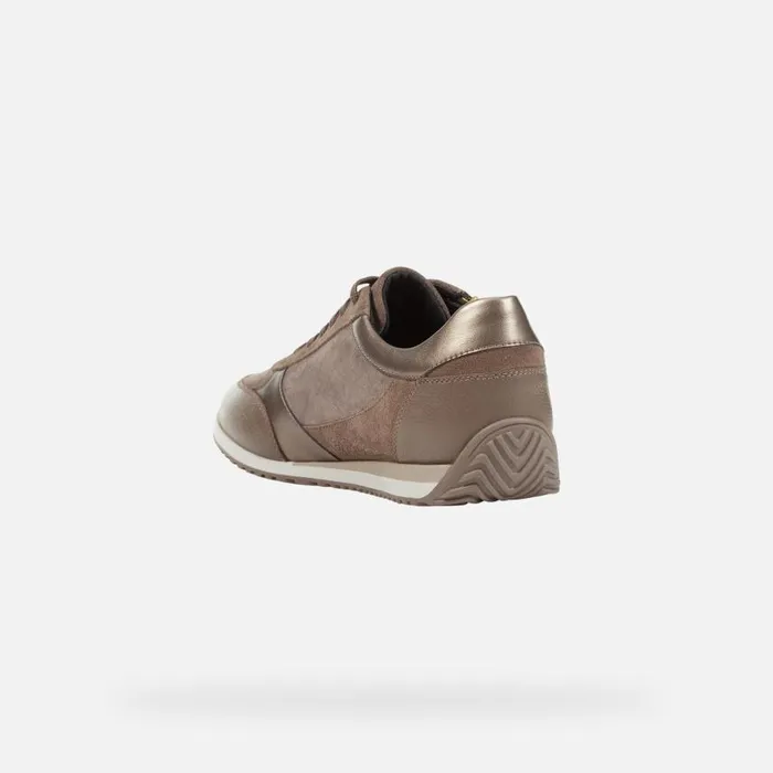 Woman Geox Sneakers CALITHE A Low Top Sneakers Taupe Woman Geox Dark Taupe