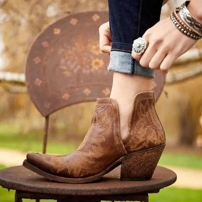 Women Booties Ariat Dixon Bootie Naturally Distressed Brown Women Booties Ariat Dixon Bootie Naturally Distressed Brown