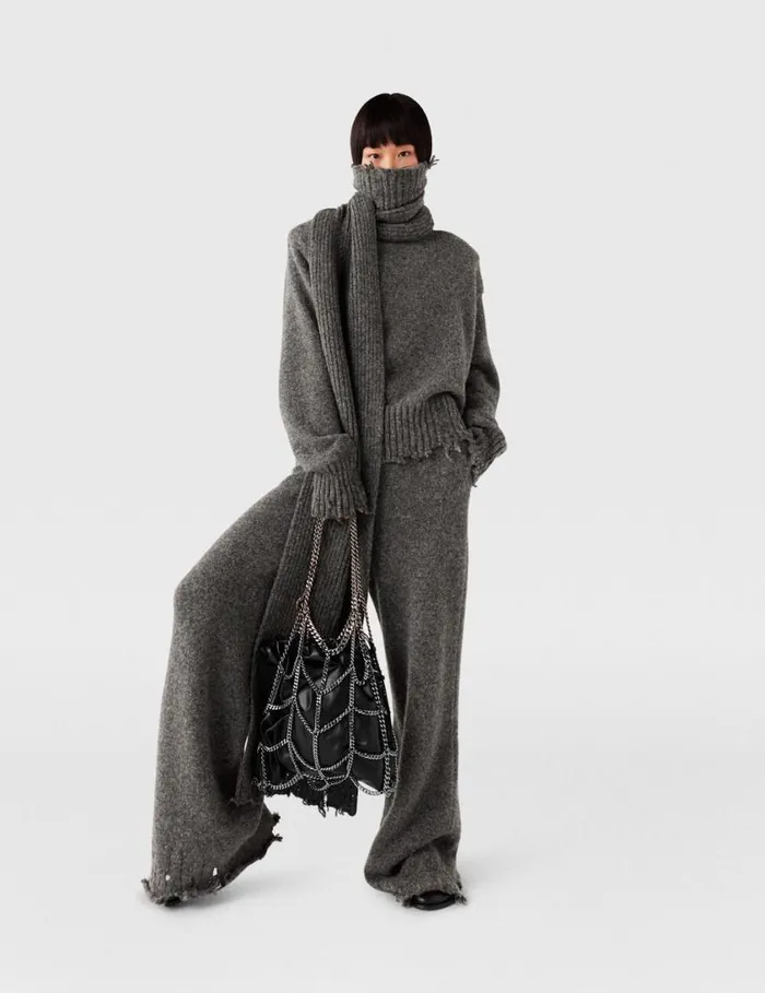 Women Falabella Chain Cage Tote Bag Pitch Black Stella McCartney TopHandle Bags Women Falabella Chain Cage Tote Bag Pitch Black Stella McCartney TopHandle Bags