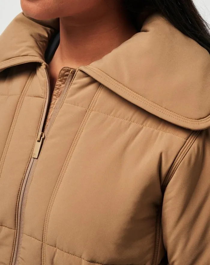 Women Jackets TravisMathew MONT BLANC LONG PUFFER Tigers Eye Women Jackets TravisMathew MONT BLANC LONG PUFFER Tigers Eye