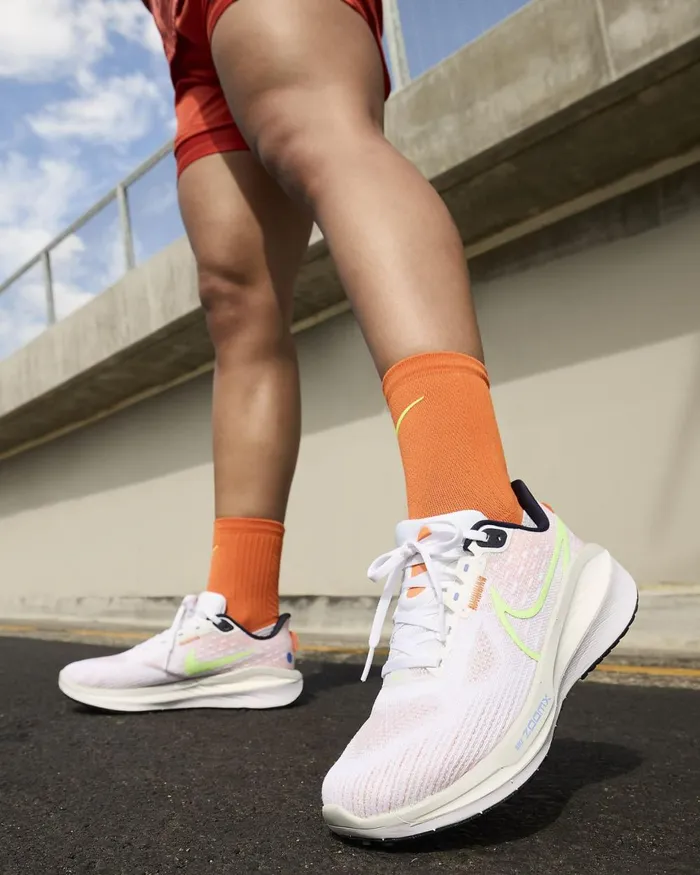Women Nike Running Vomero 17 Whitephoton Dustpolarlime Blast