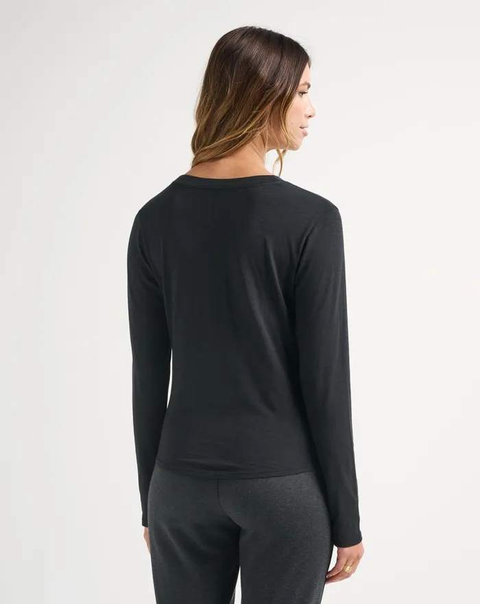 Women Shirts and Tops TravisMathew CLOUD JERSEY HENLEY Black Women Shirts and Tops TravisMathew CLOUD JERSEY HENLEY Black
