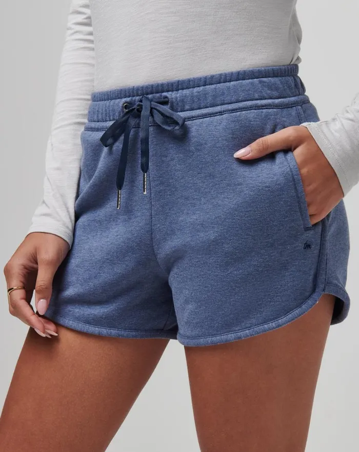 Women Shorts TravisMathew CLOUD FLEECE SHORT 20 Heather Navy