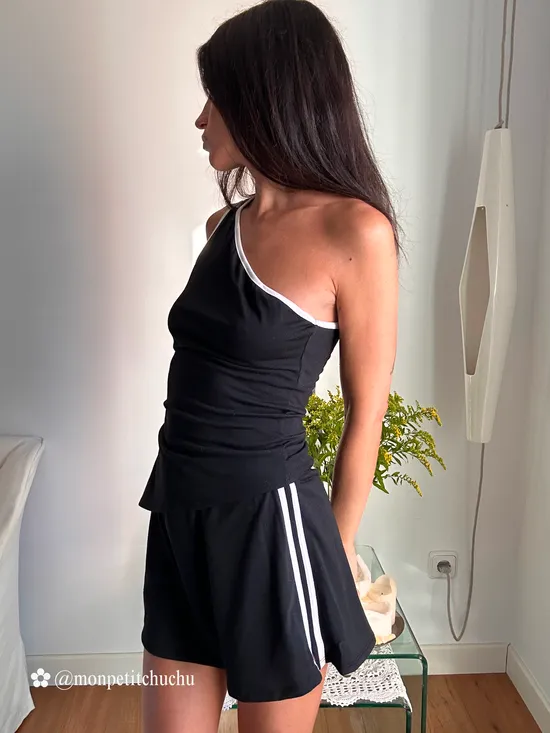 Women Tops Lisa Says Gah Emily Tank Black White