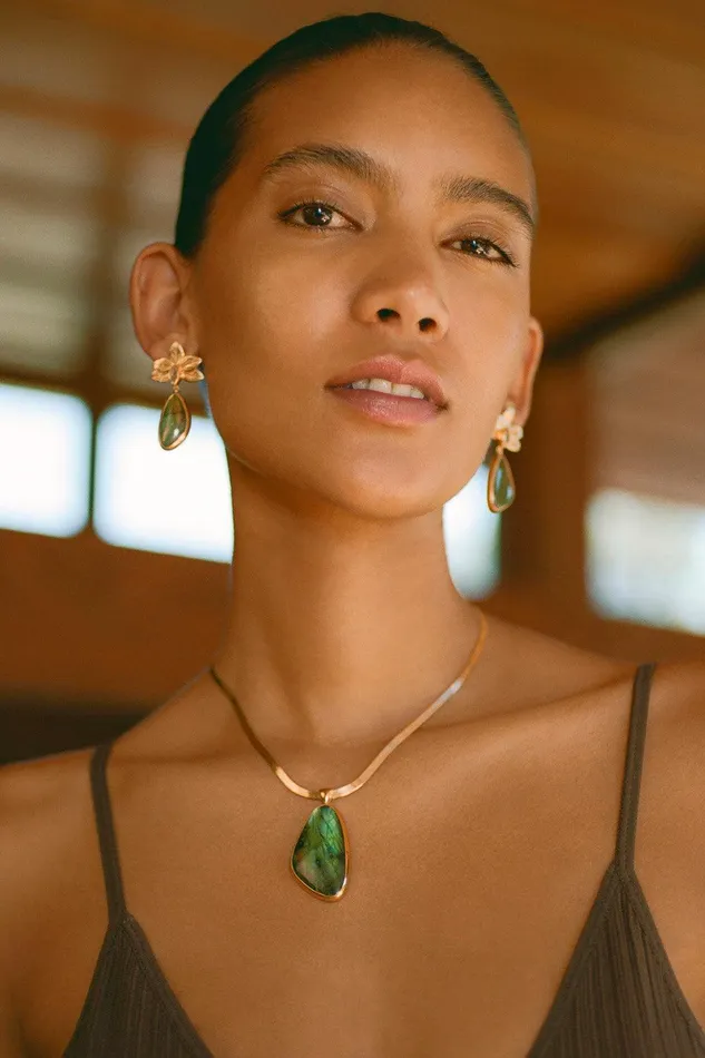Yasmine Necklace Gold Labradorite Women Chan Luu Necklaces