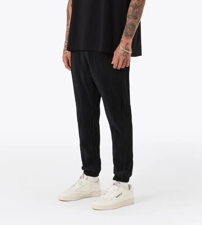 Zanerobe Pants Men Sureshot Pleated Jogger Black